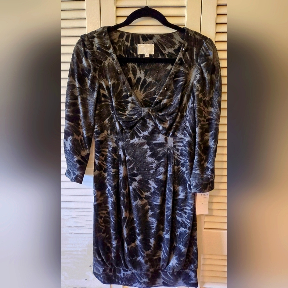 NWT Alberto Makali Dress Size 4 Black & Gray,